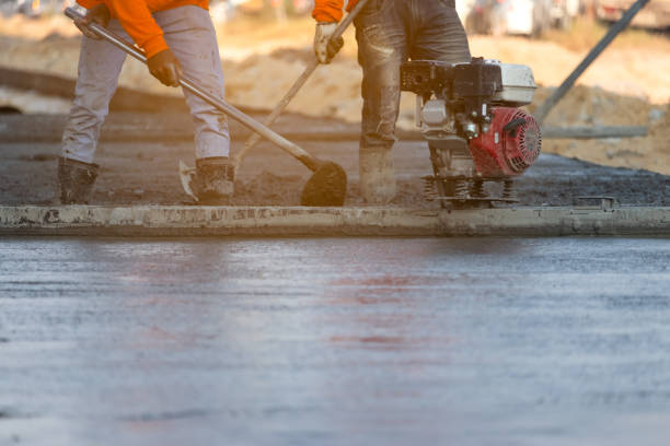 Best Concrete Pool Decks in Tara Hills, CA